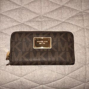 Michael Kors wallet